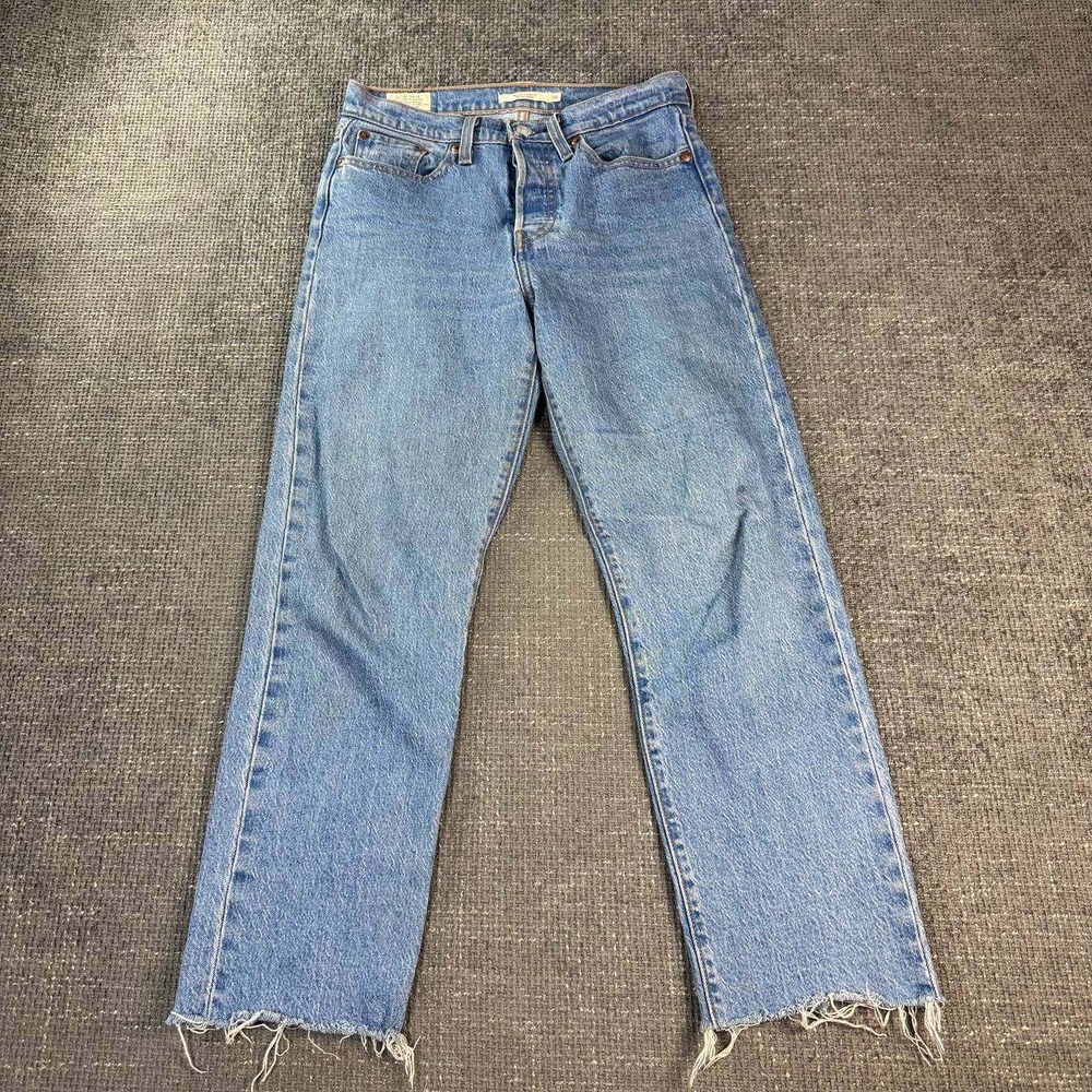 Levi's Wedgie Straight Premium Jeans Womens 26 Blue Light Wash Raw Hem
